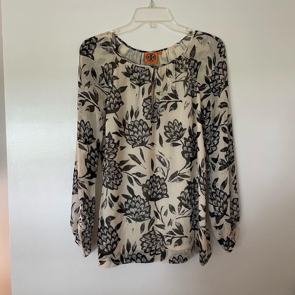 Tory Burch black/creme floral print crepe, lined blouse.  Size 4.